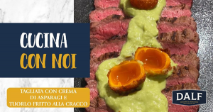 Tagliata con crema di asparagi e tuorlo fritto alla Cracco