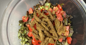 Insalata con straccetti di manzo al curry